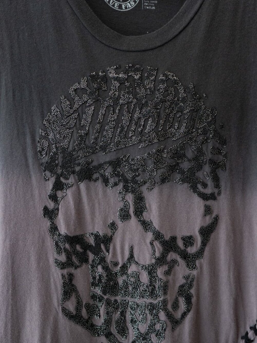Affliction Y2K Gray Ombre Sleeveless Skull Tank Top Large Made USA Grunge Goth - Picture 8 of 14